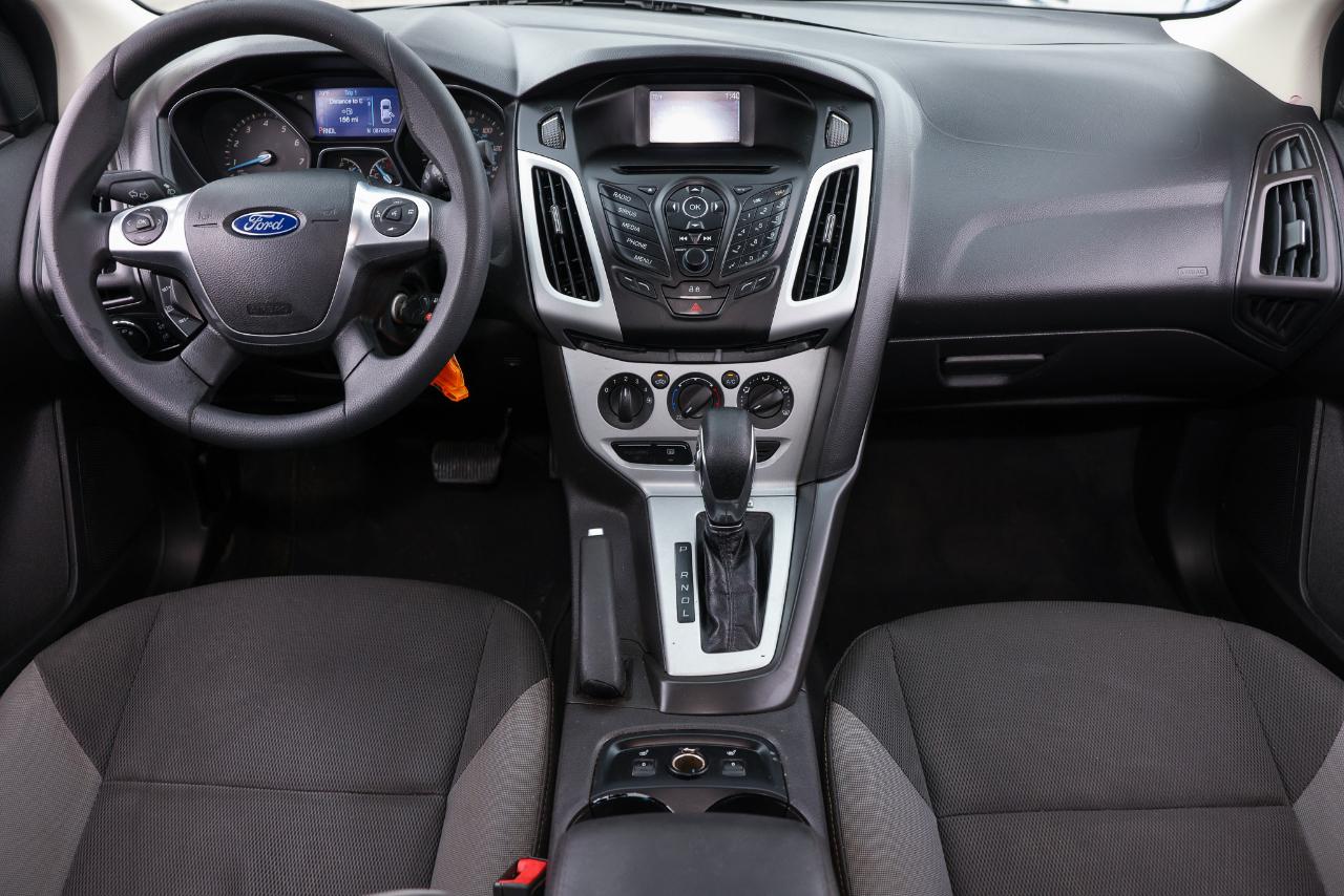 Ford Focus  2014