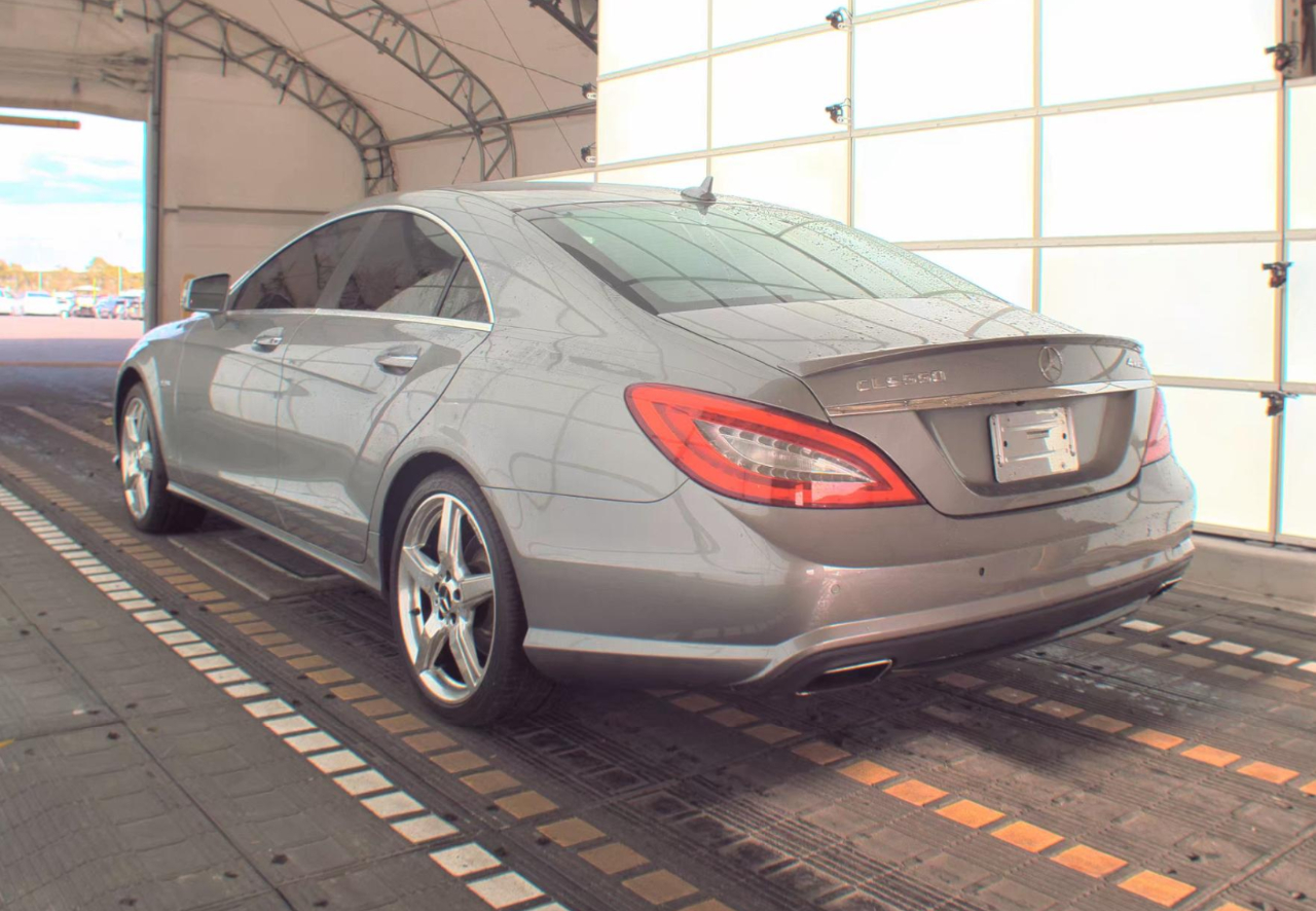 Mercedes-Benz CLS550  2012