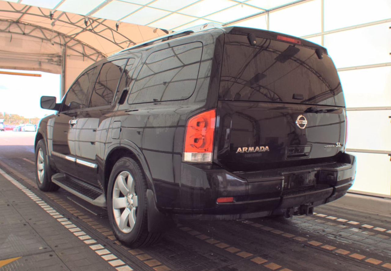 Nissan Armada SL 2011