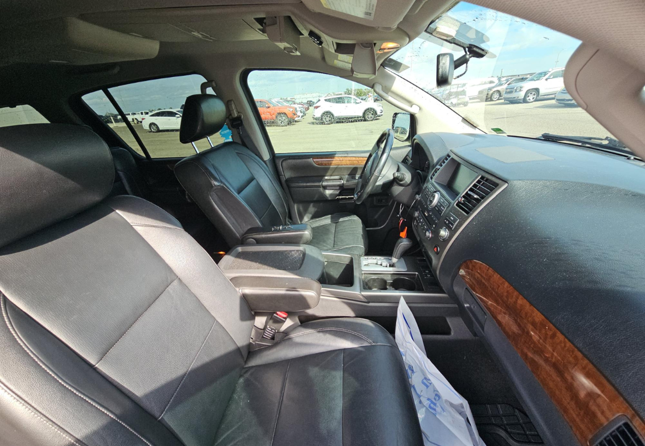 Nissan Armada SL 2011