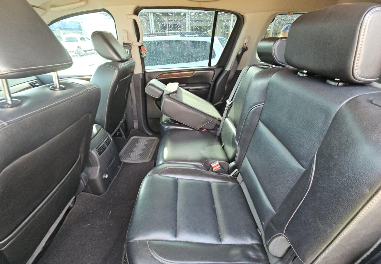 Nissan Armada SL 2011