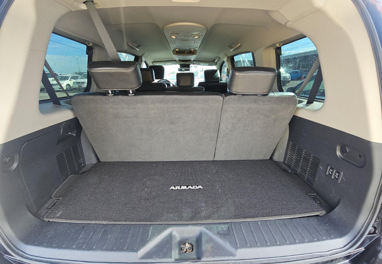 Nissan Armada SL 2011