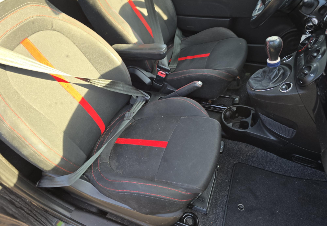 Fiat 500 Abarth Hatchback 2012