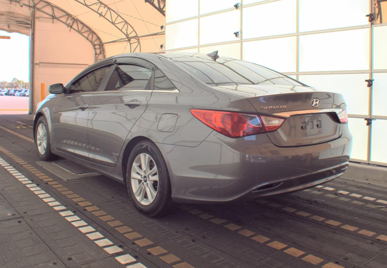 Hyundai Sonata GLS 2012