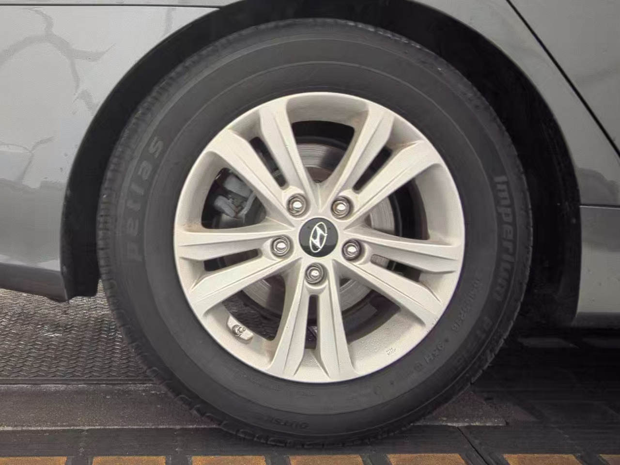 Hyundai Sonata GLS 2012