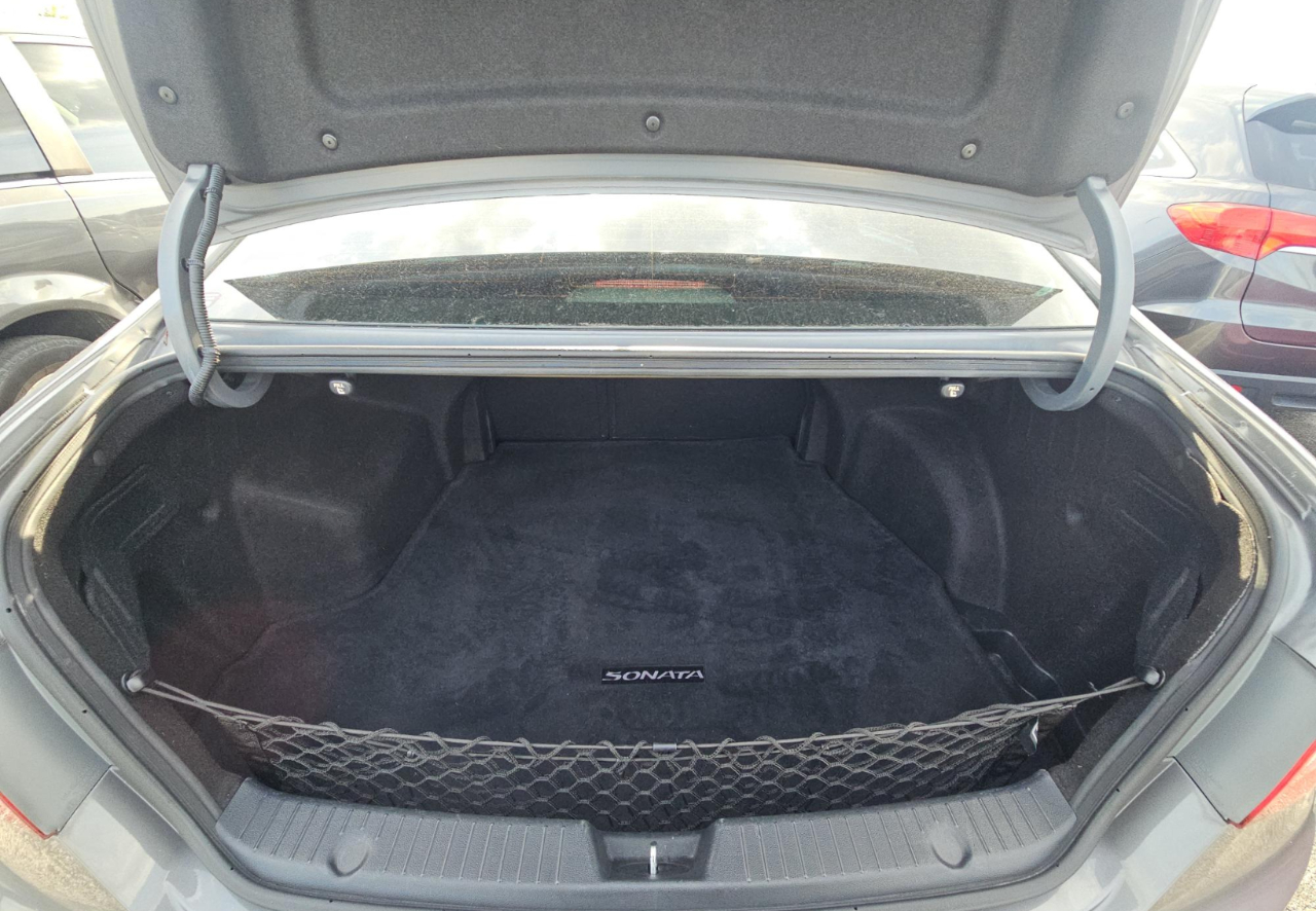 Hyundai Sonata GLS 2012