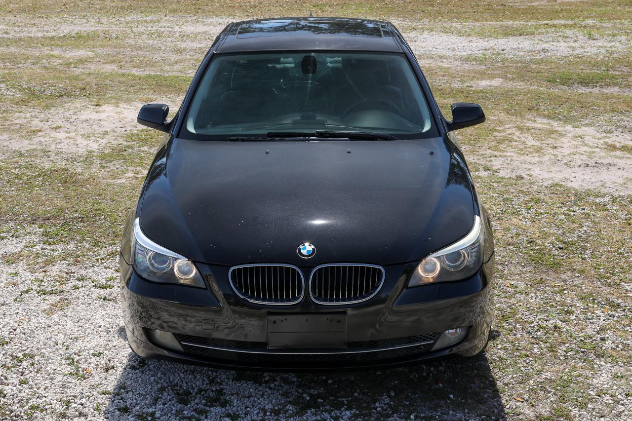 BMW 528i  2010