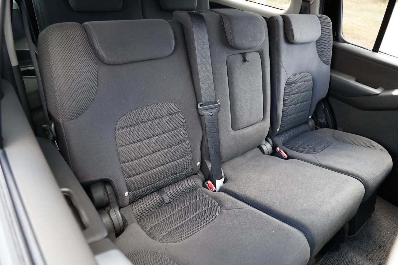 Nissan Pathfinder  2011