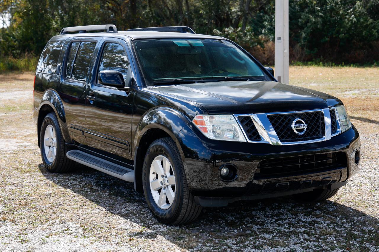 Nissan Pathfinder  2011