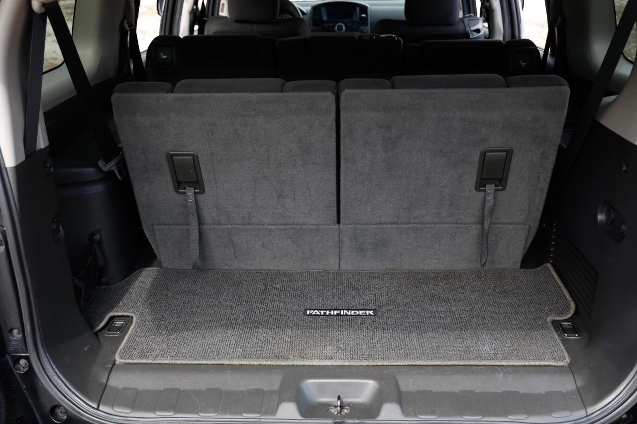 Nissan Pathfinder  2011