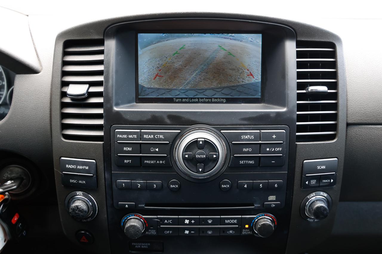 Nissan Pathfinder  2011