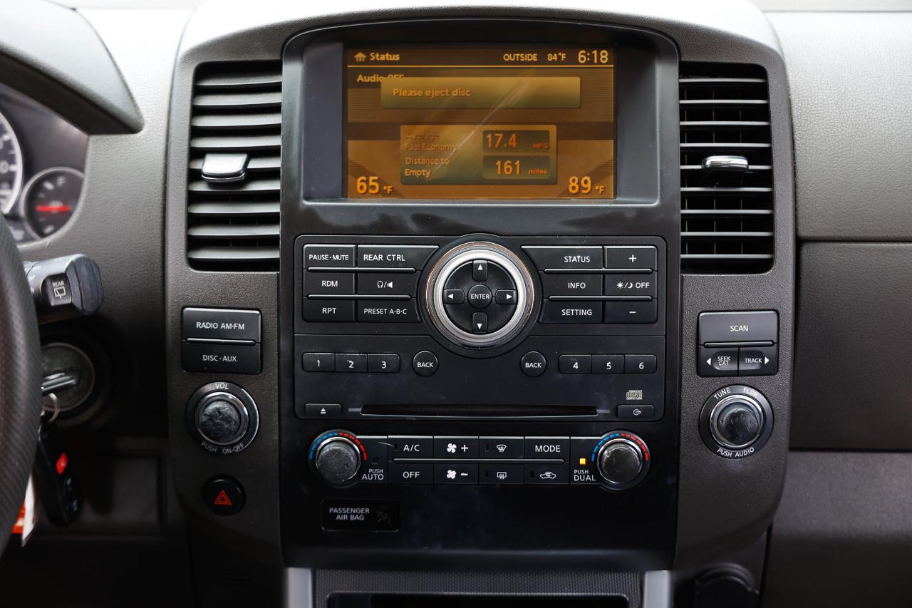 Nissan Pathfinder  2011