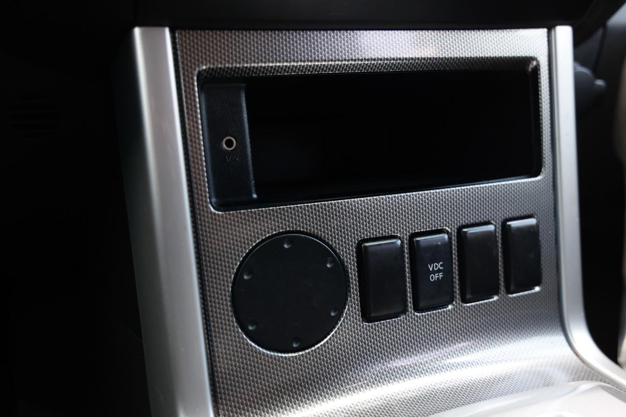 Nissan Pathfinder  2011