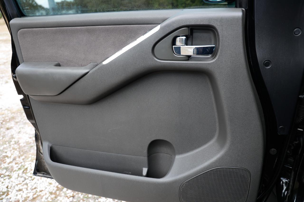 Nissan Pathfinder  2011