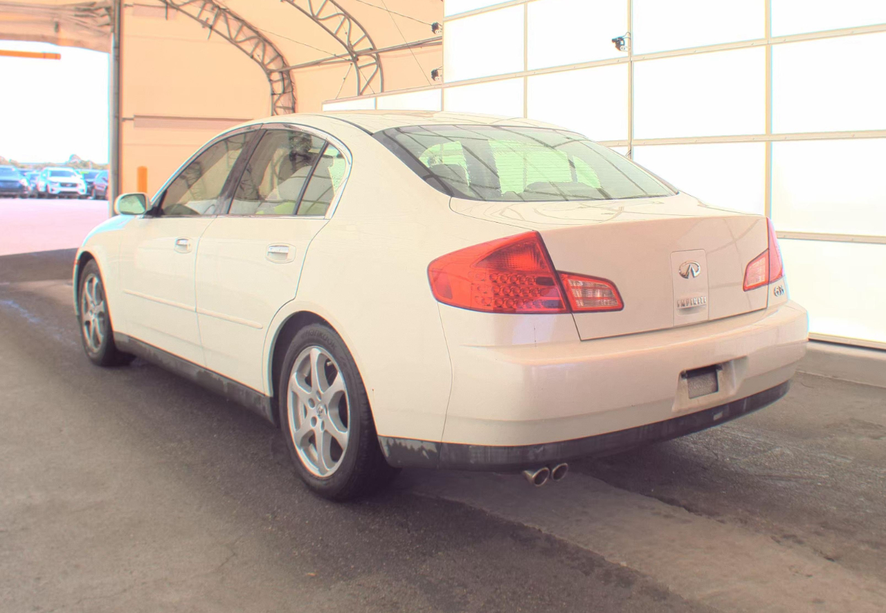 Infiniti G35 Sedan  2003