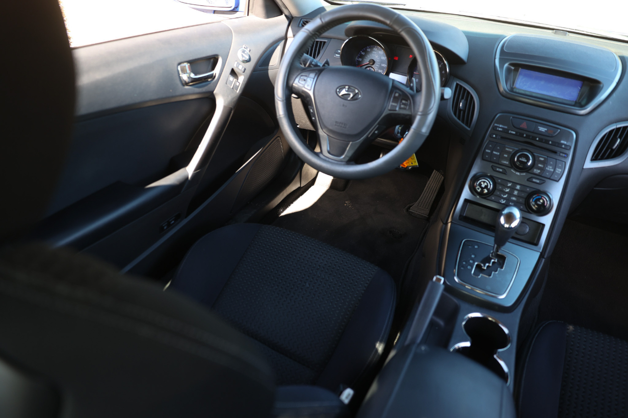 Hyundai Genesis Coupe  2011