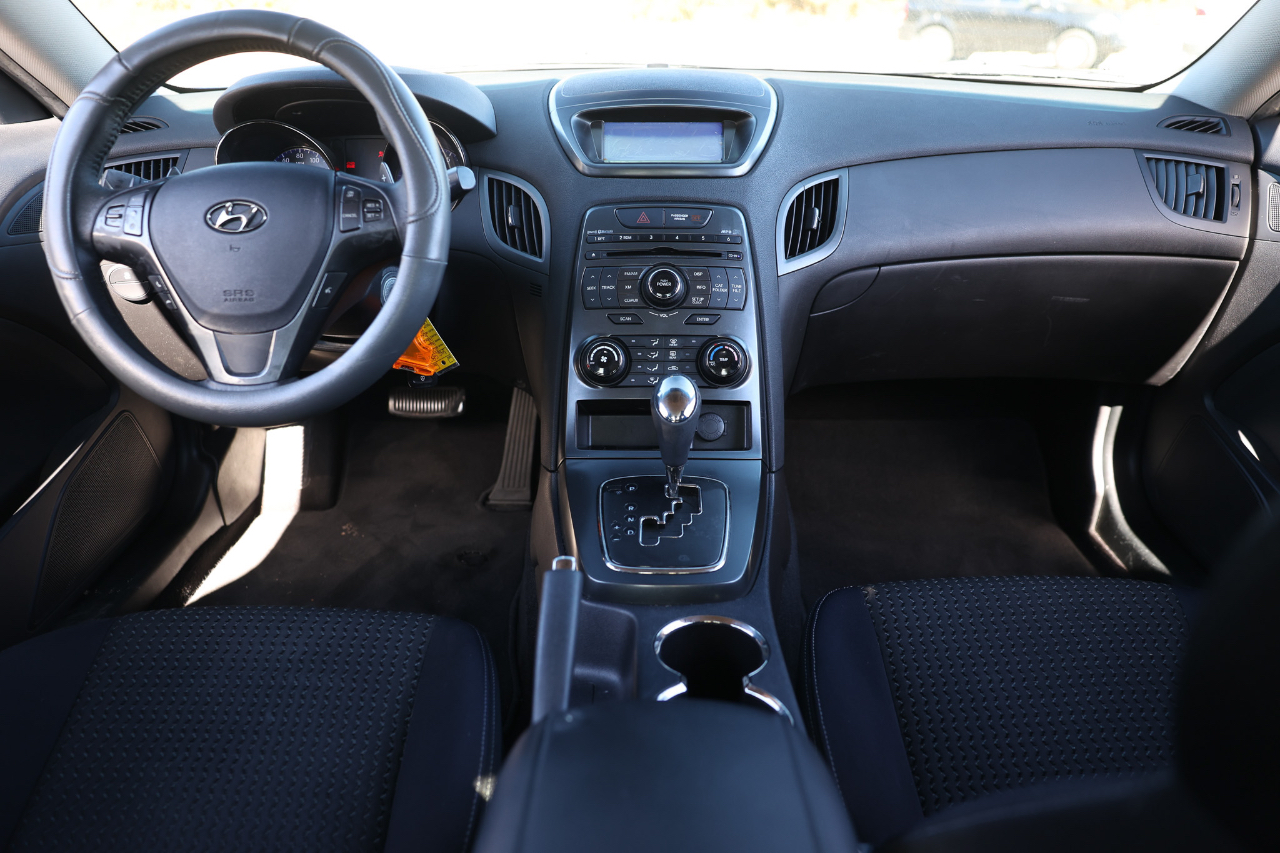 Hyundai Genesis Coupe  2011