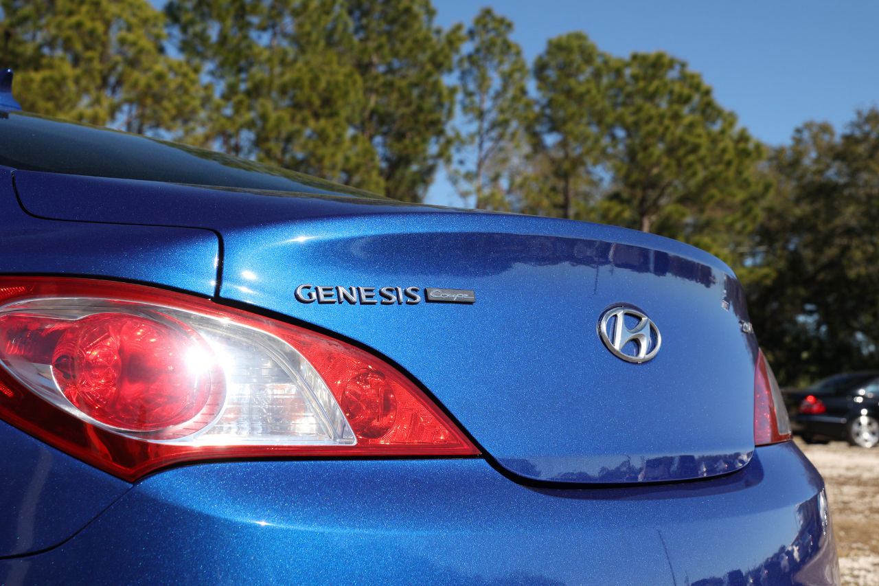 Hyundai Genesis Coupe  2011