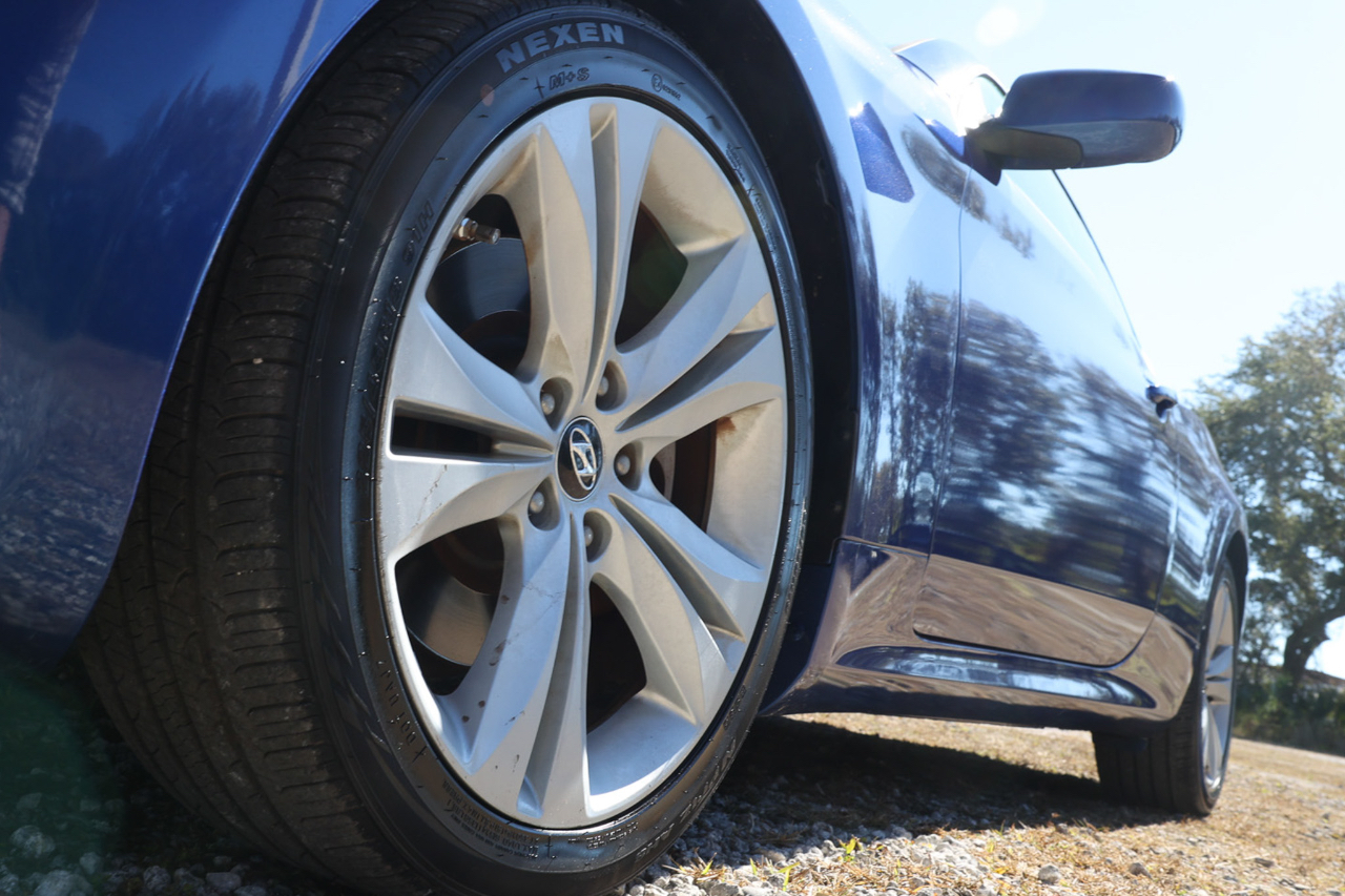 Hyundai Genesis Coupe  2011