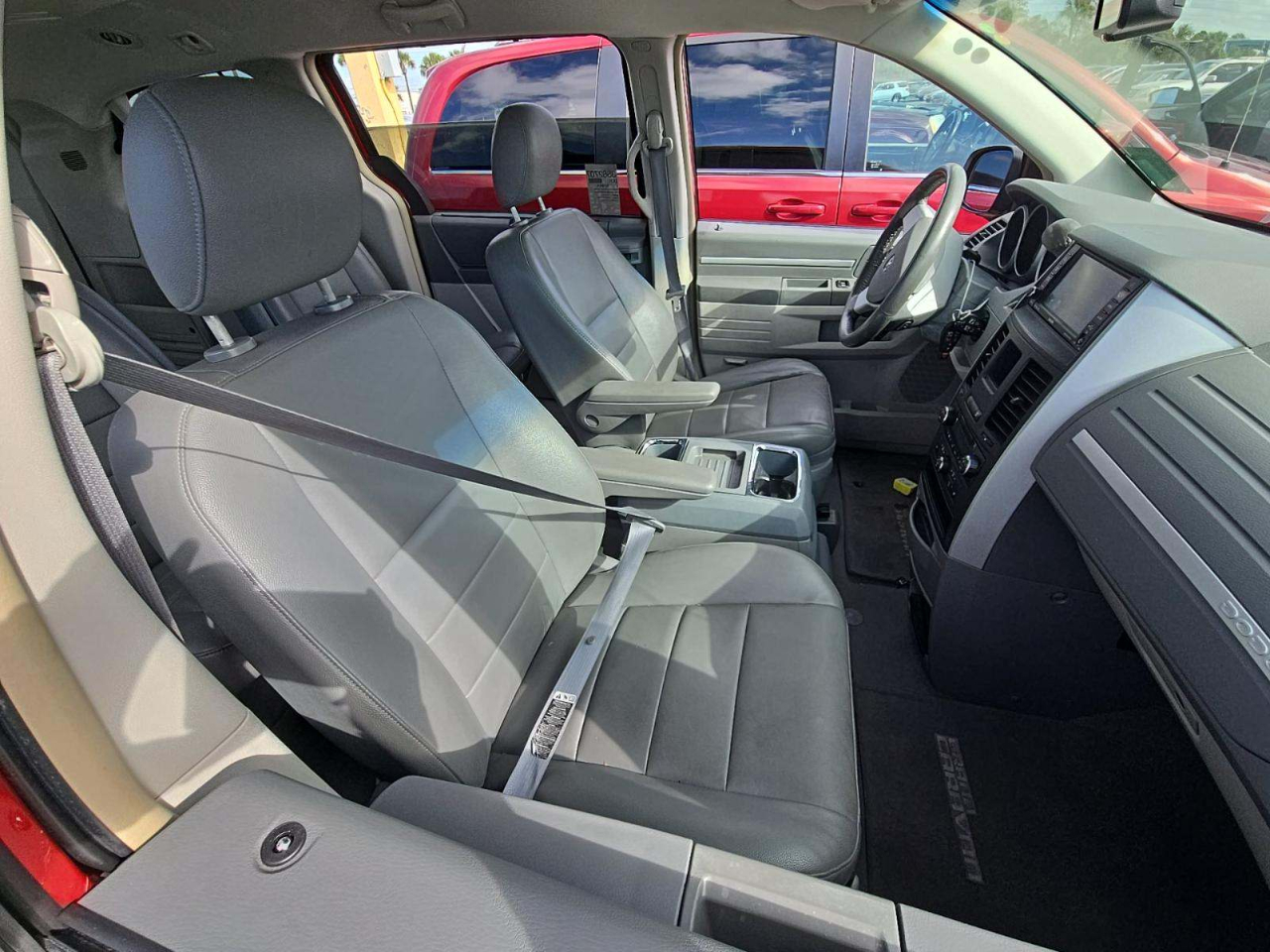 Dodge Grand Caravan SXT 2008