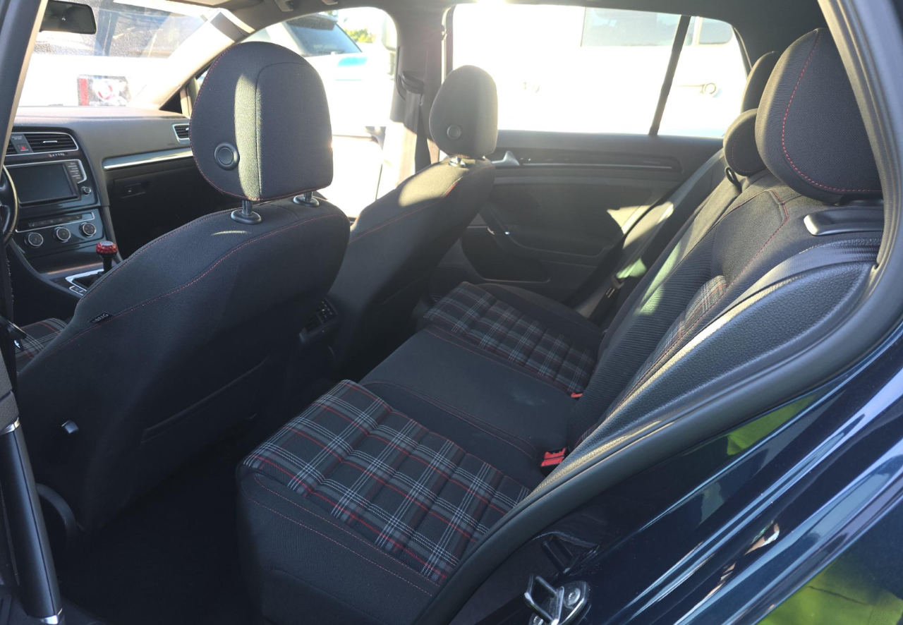 Volkswagen Golf GTI  2016