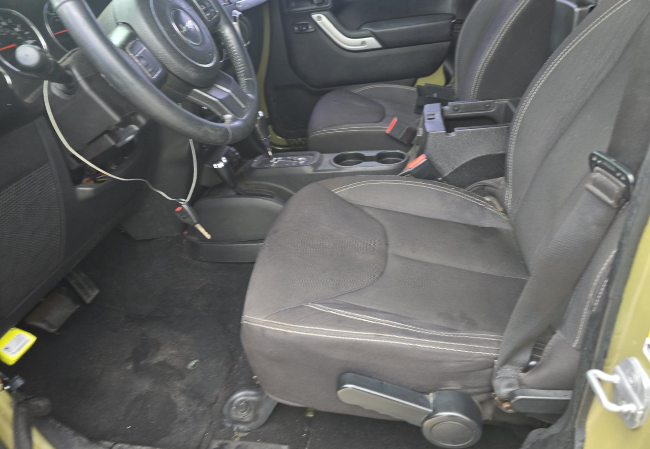 Jeep Wrangler Unlimited  2013