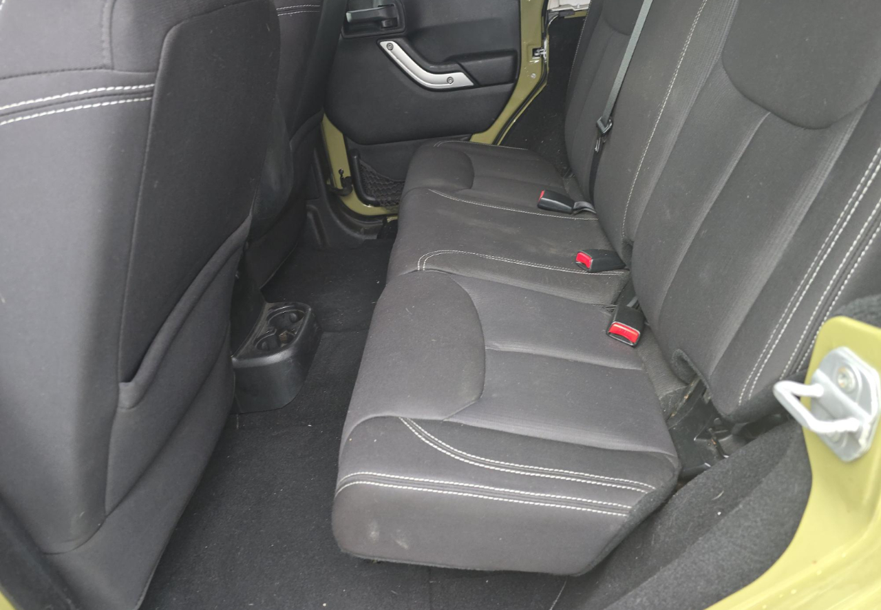 Jeep Wrangler Unlimited  2013