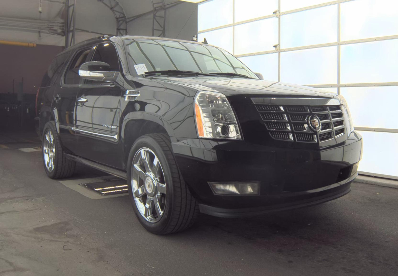 Cadillac Escalade  2012