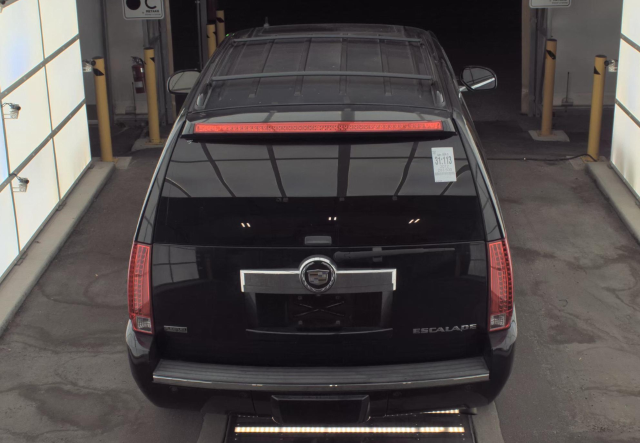 Cadillac Escalade  2012