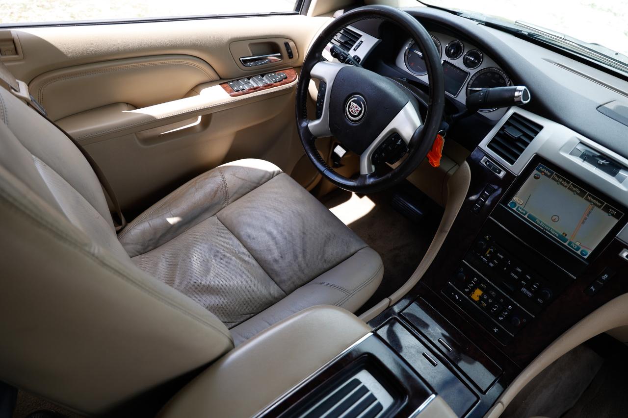 Cadillac Escalade  2012