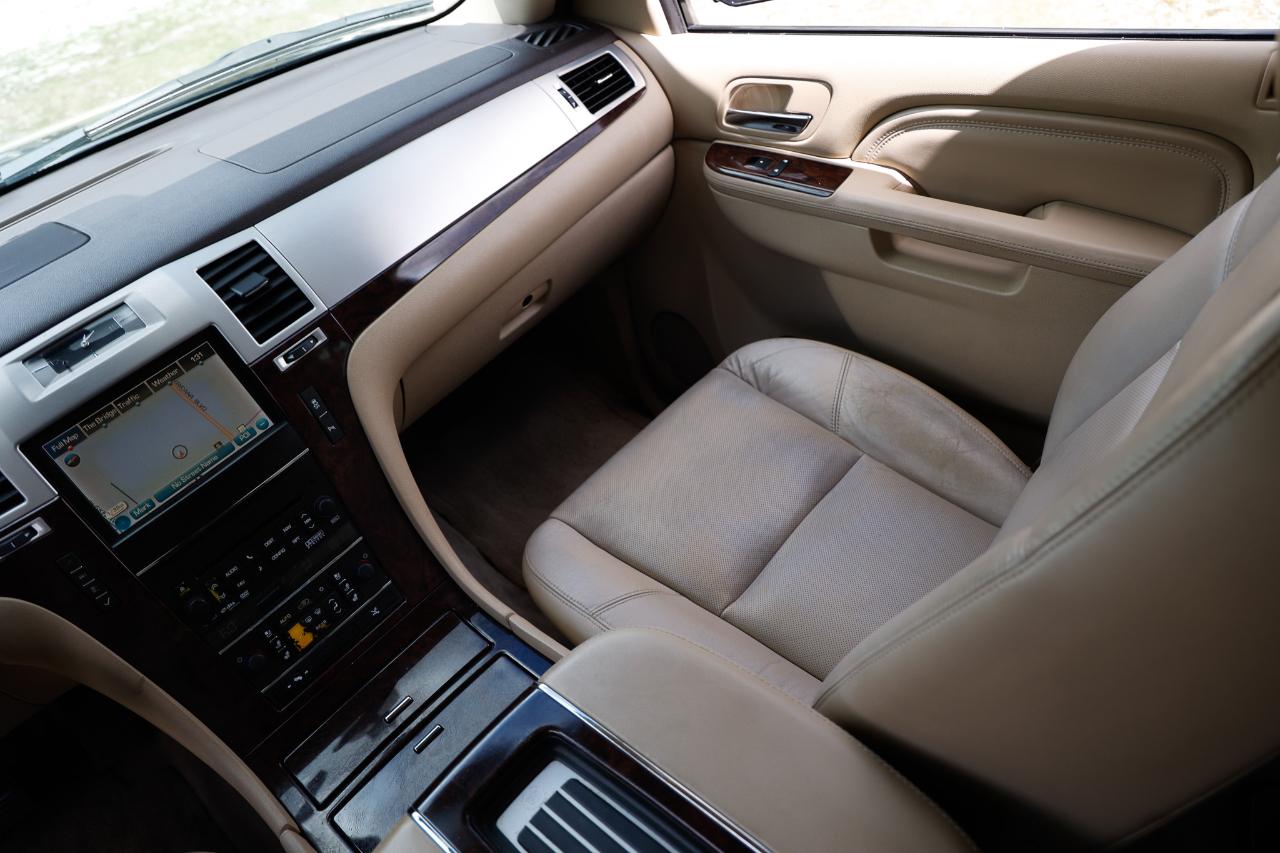 Cadillac Escalade  2012