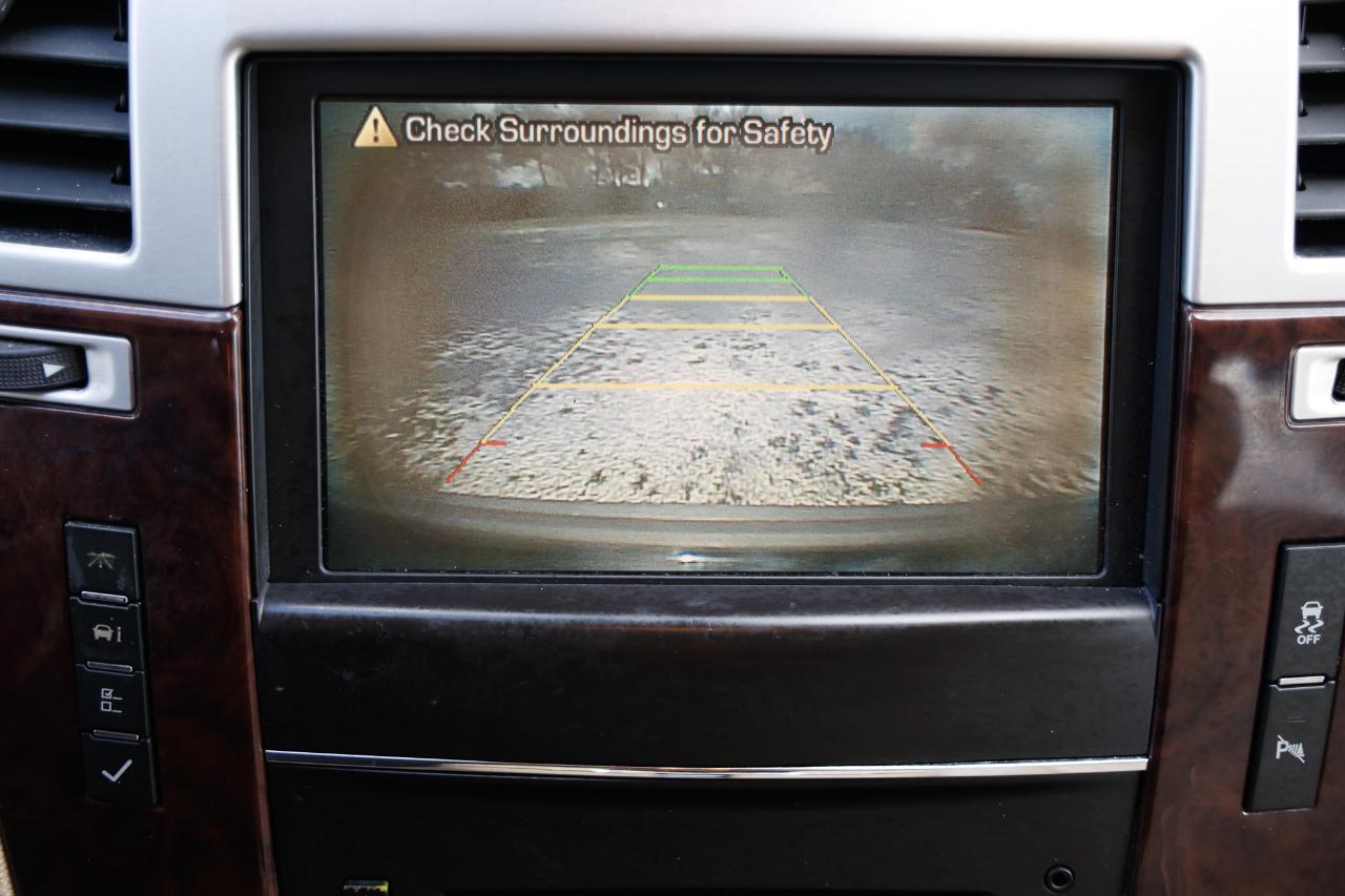 Cadillac Escalade  2012