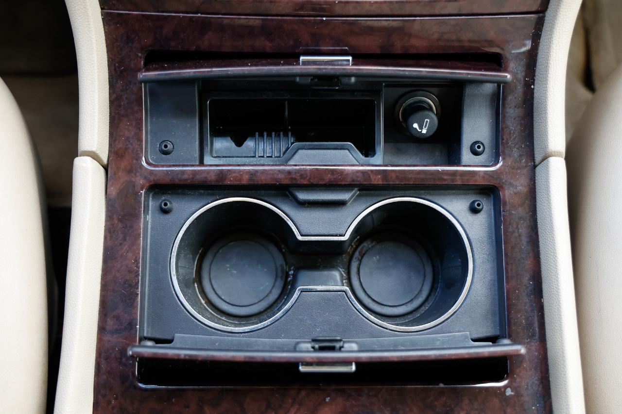 Cadillac Escalade  2012