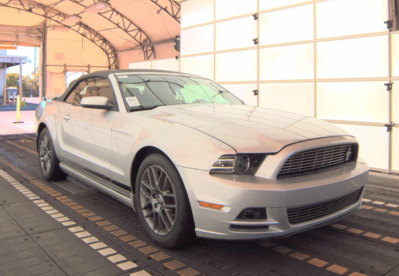 Ford Mustang V6 Premium Convertible 2014