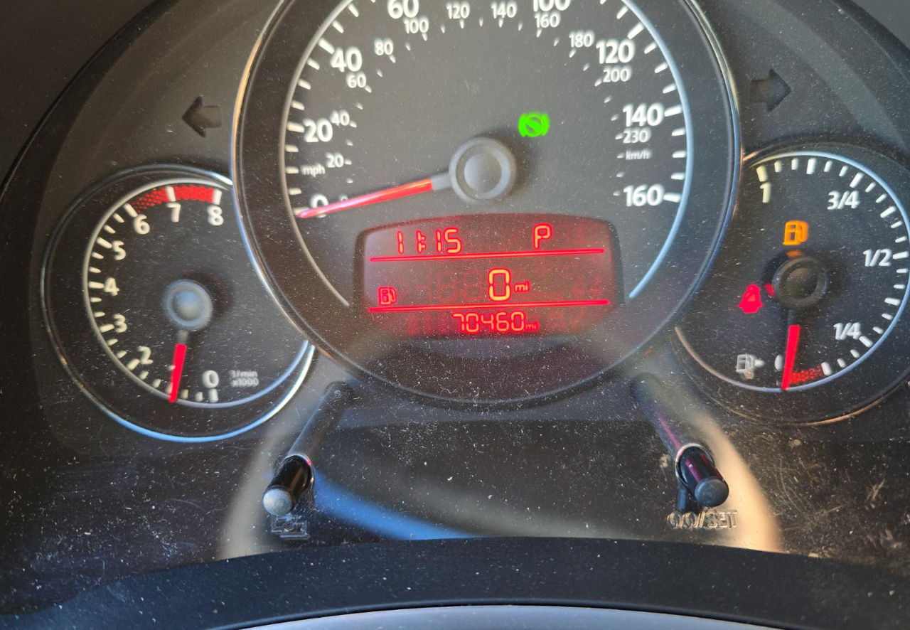 Volkswagen Beetle  2012