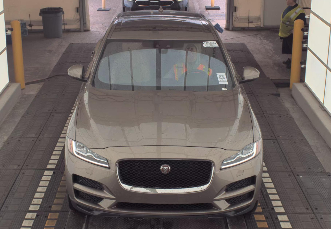 Jaguar F-Pace  2017
