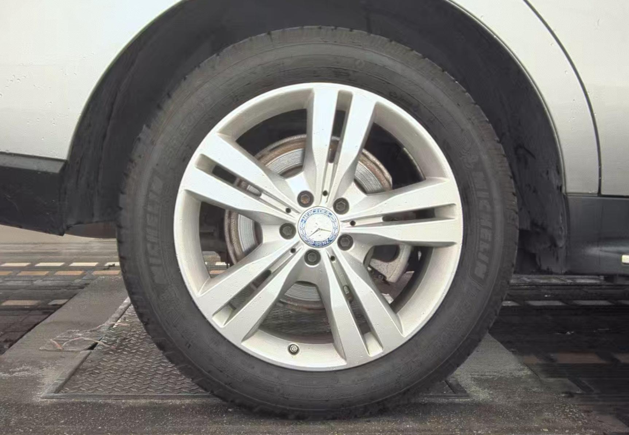 Mercedes-Benz M-Class  2014