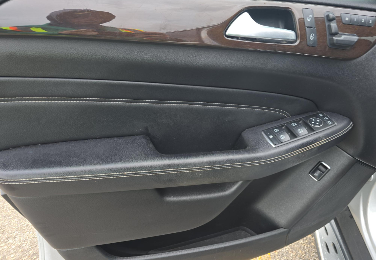 Mercedes-Benz M-Class  2014