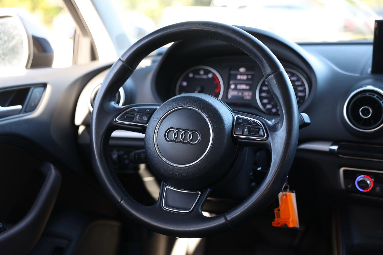 Audi A3  2015