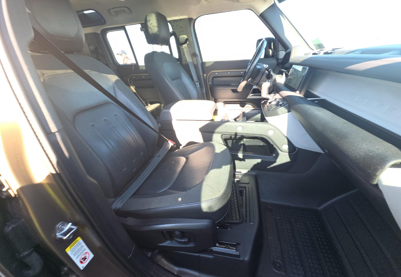 Land Rover Defender 110 First Edition AWD 2020