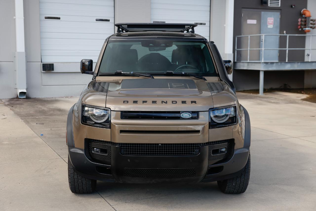 Land Rover Defender  2020