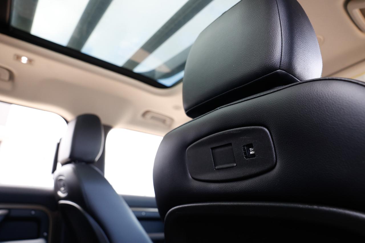 Land Rover Defender  2020