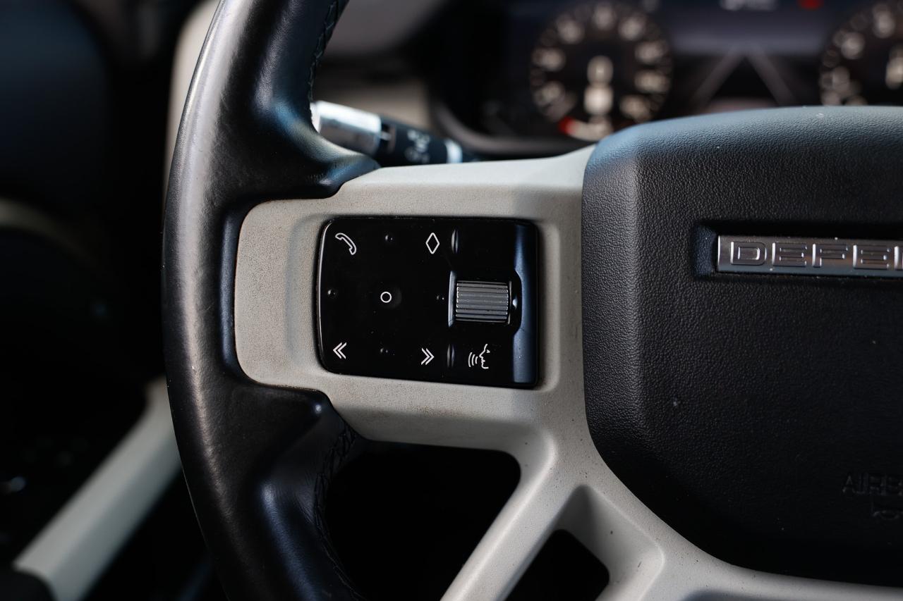 Land Rover Defender  2020