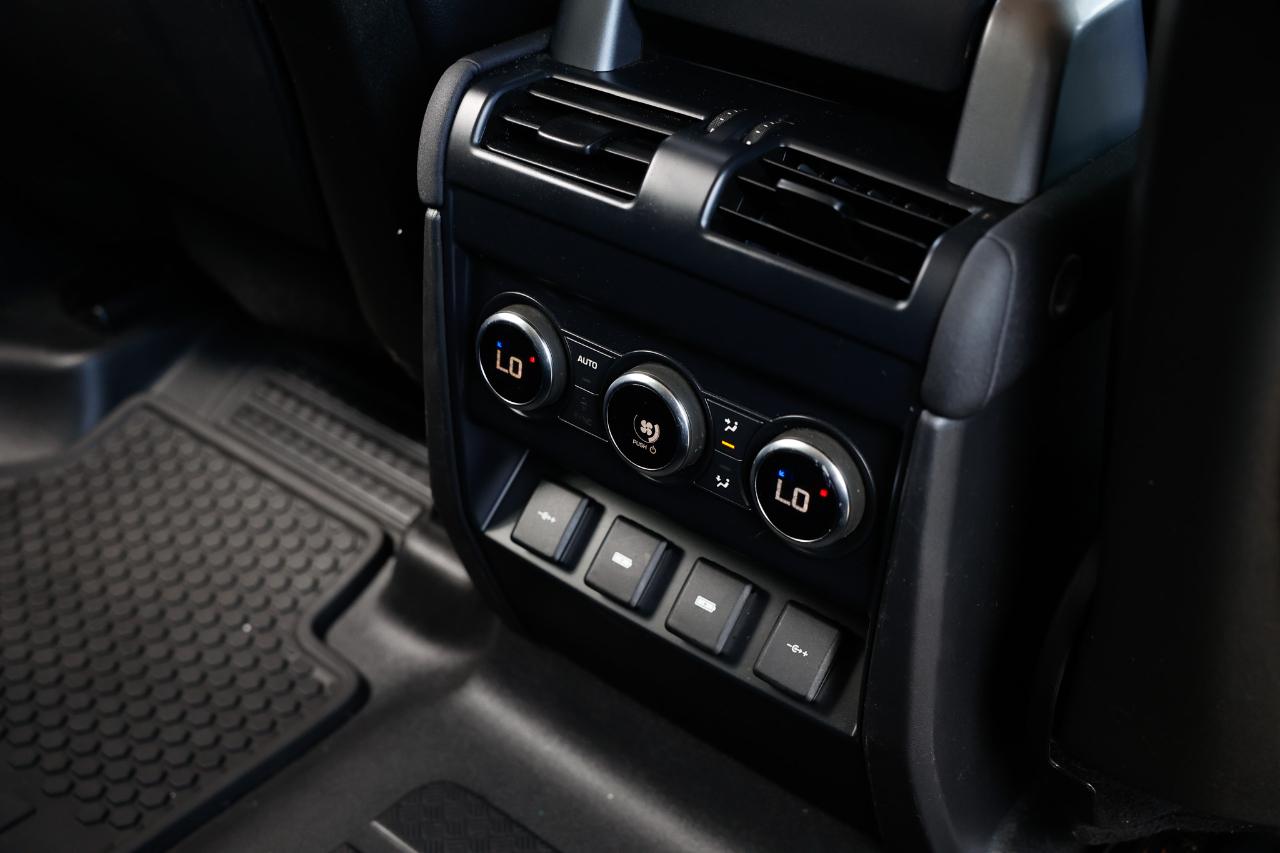 Land Rover Defender  2020