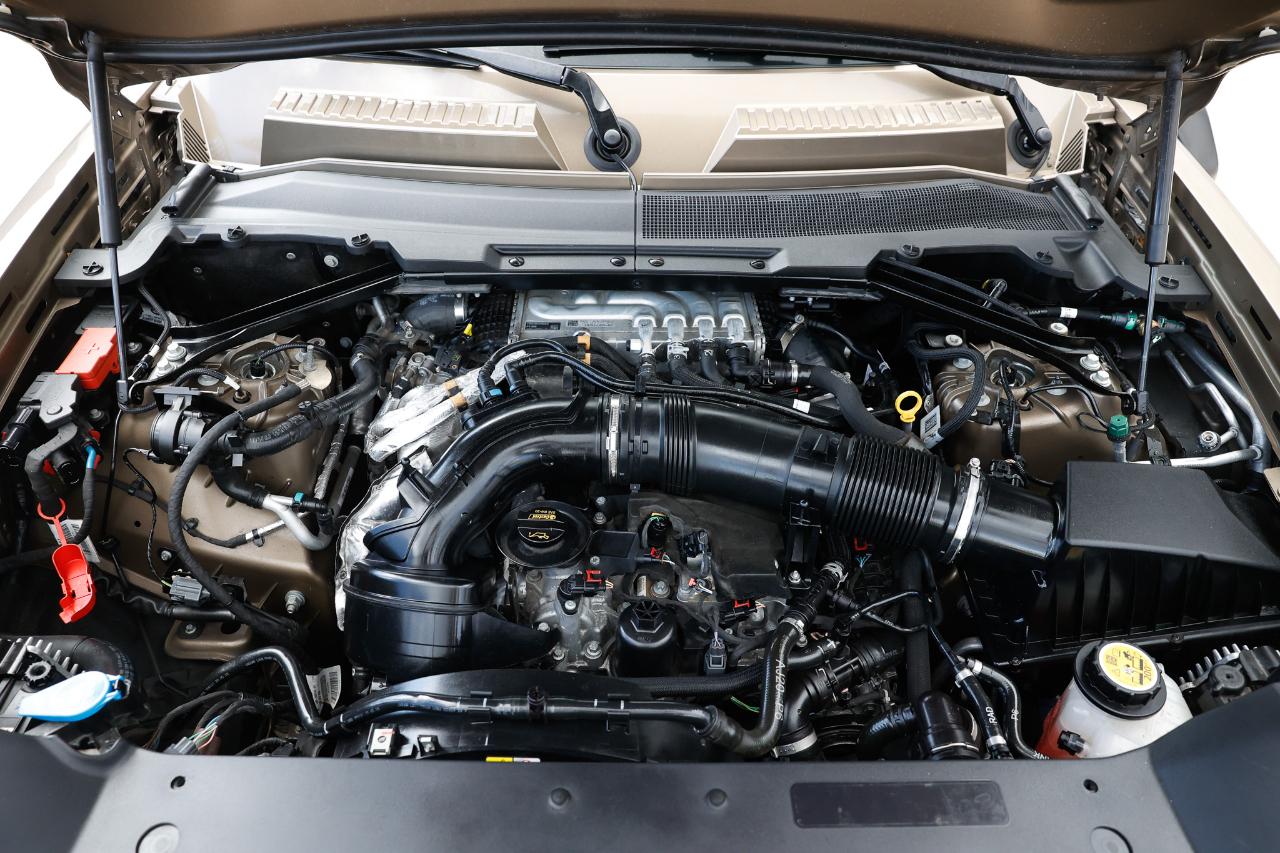 Land Rover Defender  2020