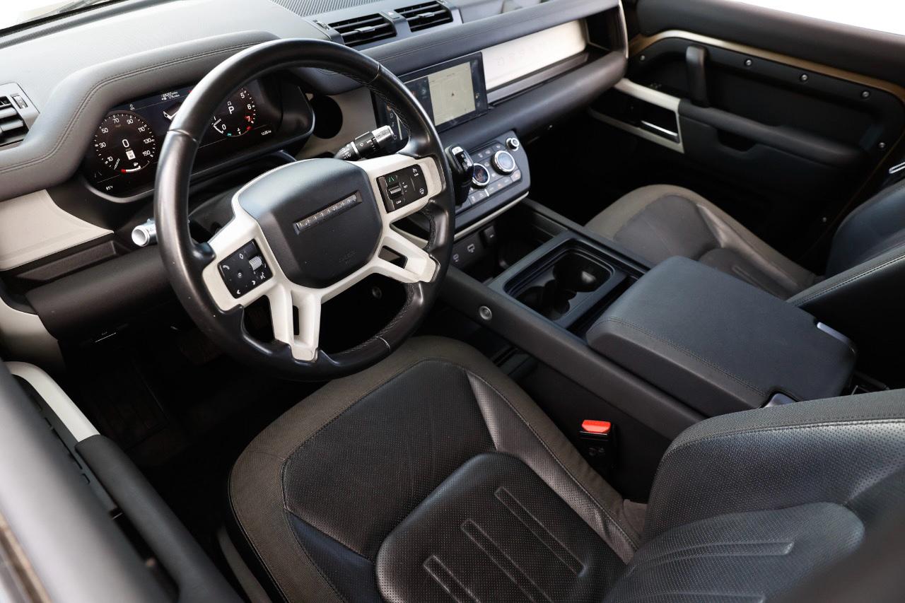 Land Rover Defender  2020