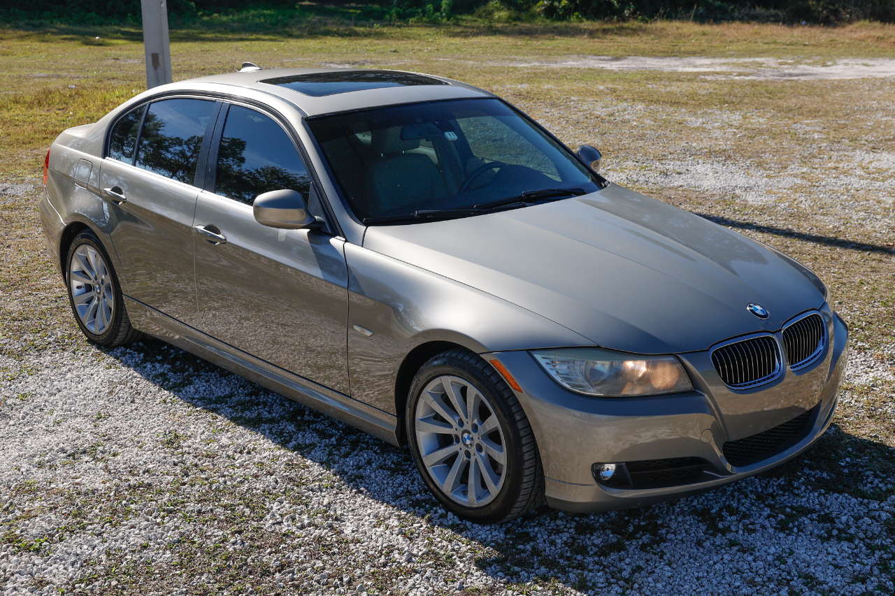 BMW 328i  2011