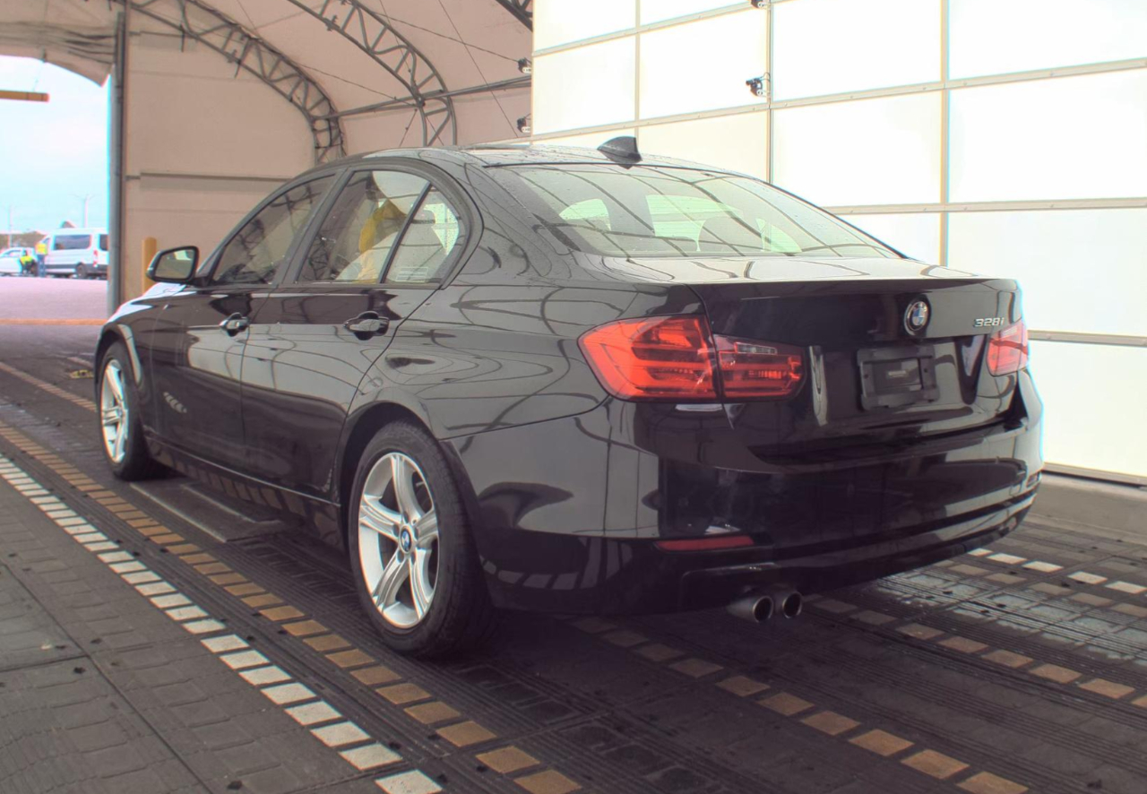 BMW 328i  2013