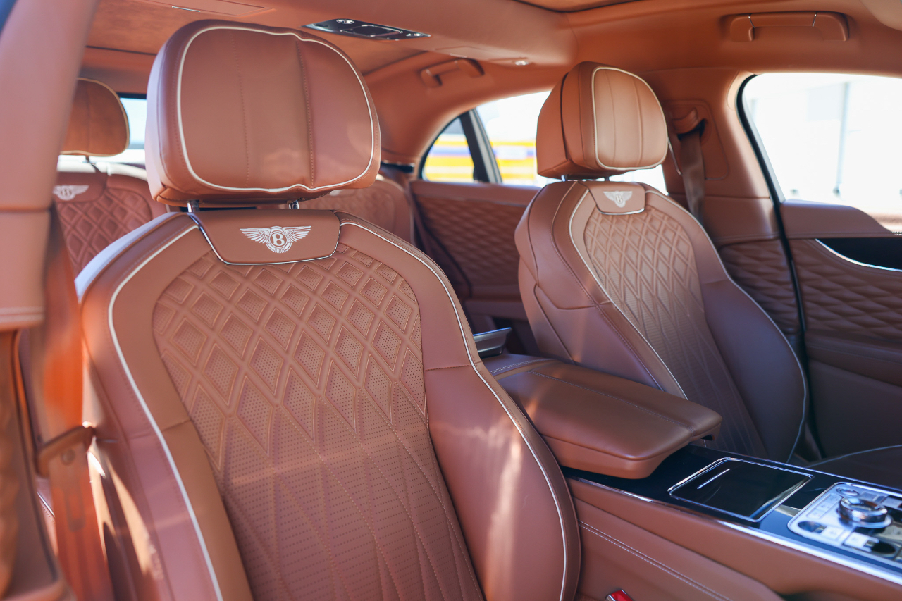 Bentley Flying Spur  2021