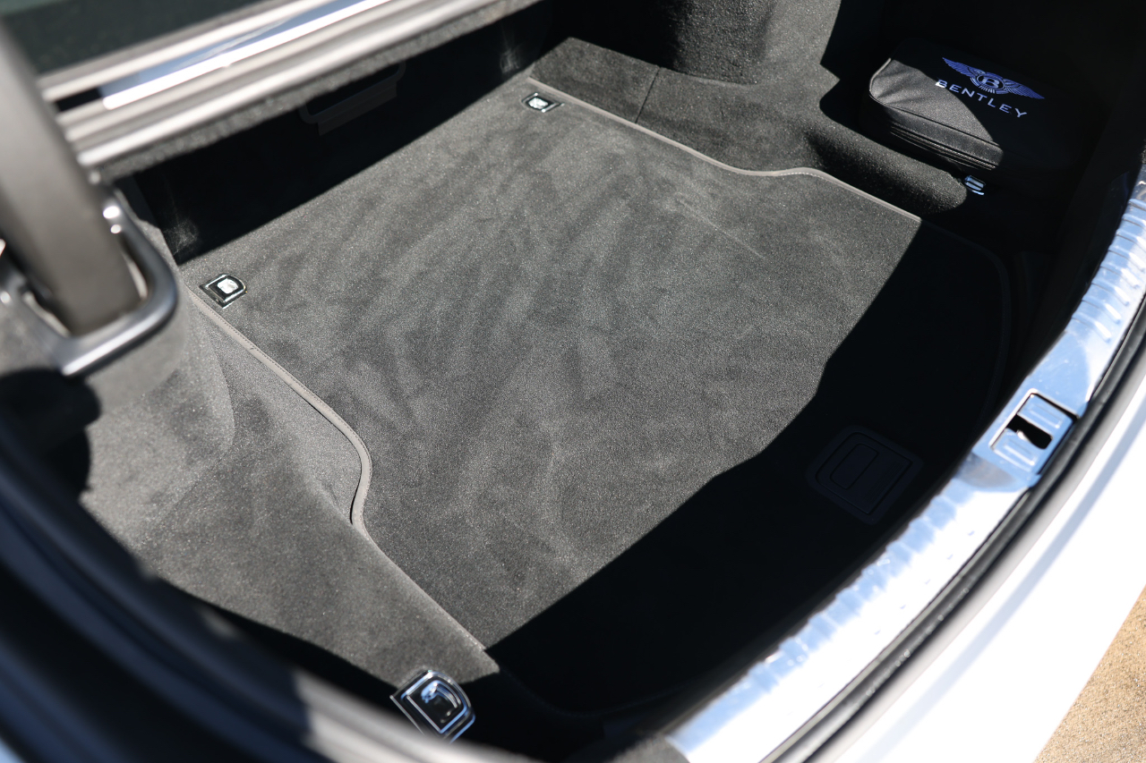 Bentley Flying Spur  2021